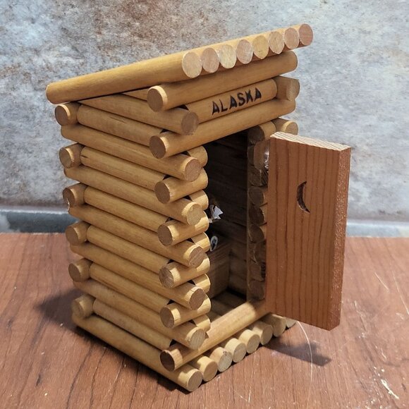 Mini Brown Bear Plush Inside Log Watch Tower Alaska Souvenir - Picture 11 of 12